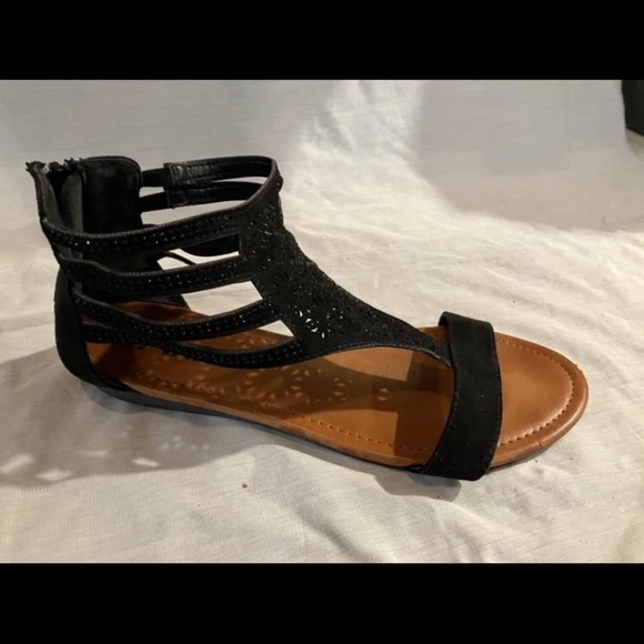 Taxi brand women’s size 41 black flats / slides / sandals - Picture 1 of 9